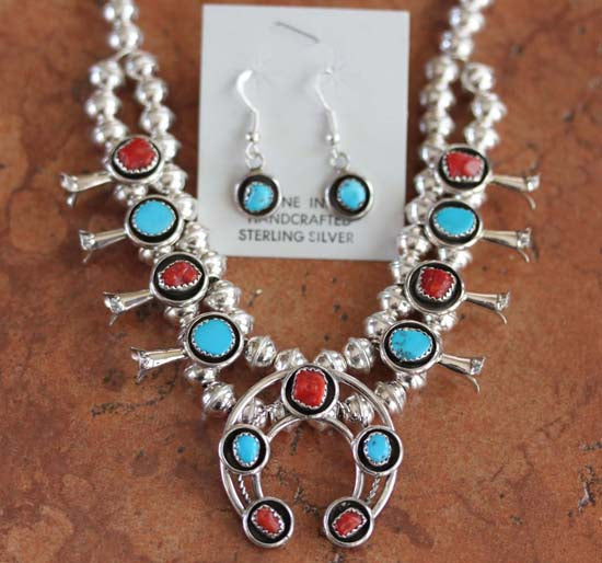 Small details that make this Navajo squash blossom necklace so great  #shorts #navajo #necklace - YouTube